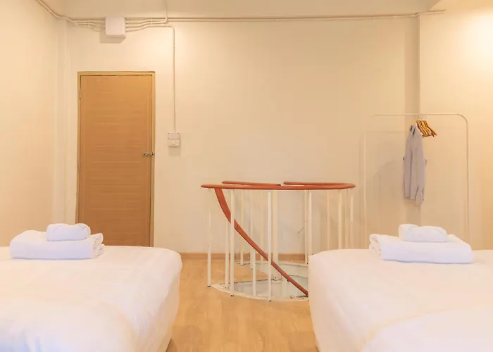 Отель Samyan Story Boutique
